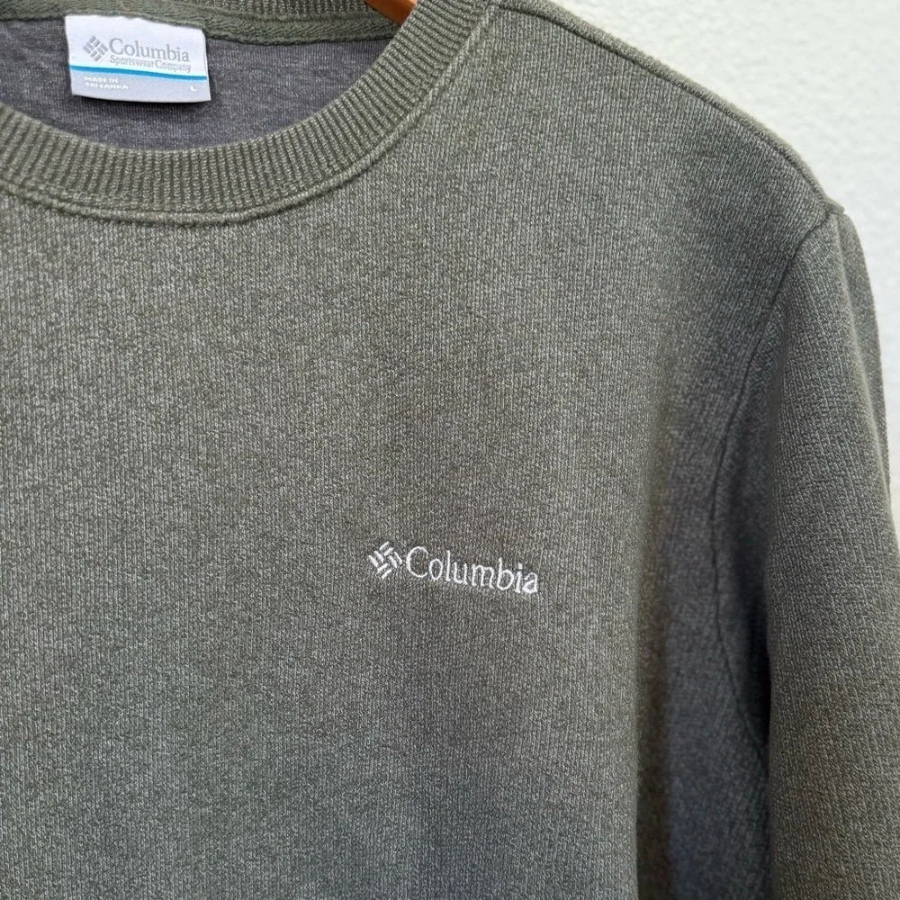 Columbia Olive Green Crewneck Sweatshirt Pullover Men’s Size Large NWOT
